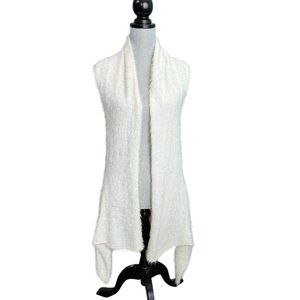 NWOT! SUPER SOFT! Escio Sleeveless Eyelash/Fuzzy Soft White Size Medium